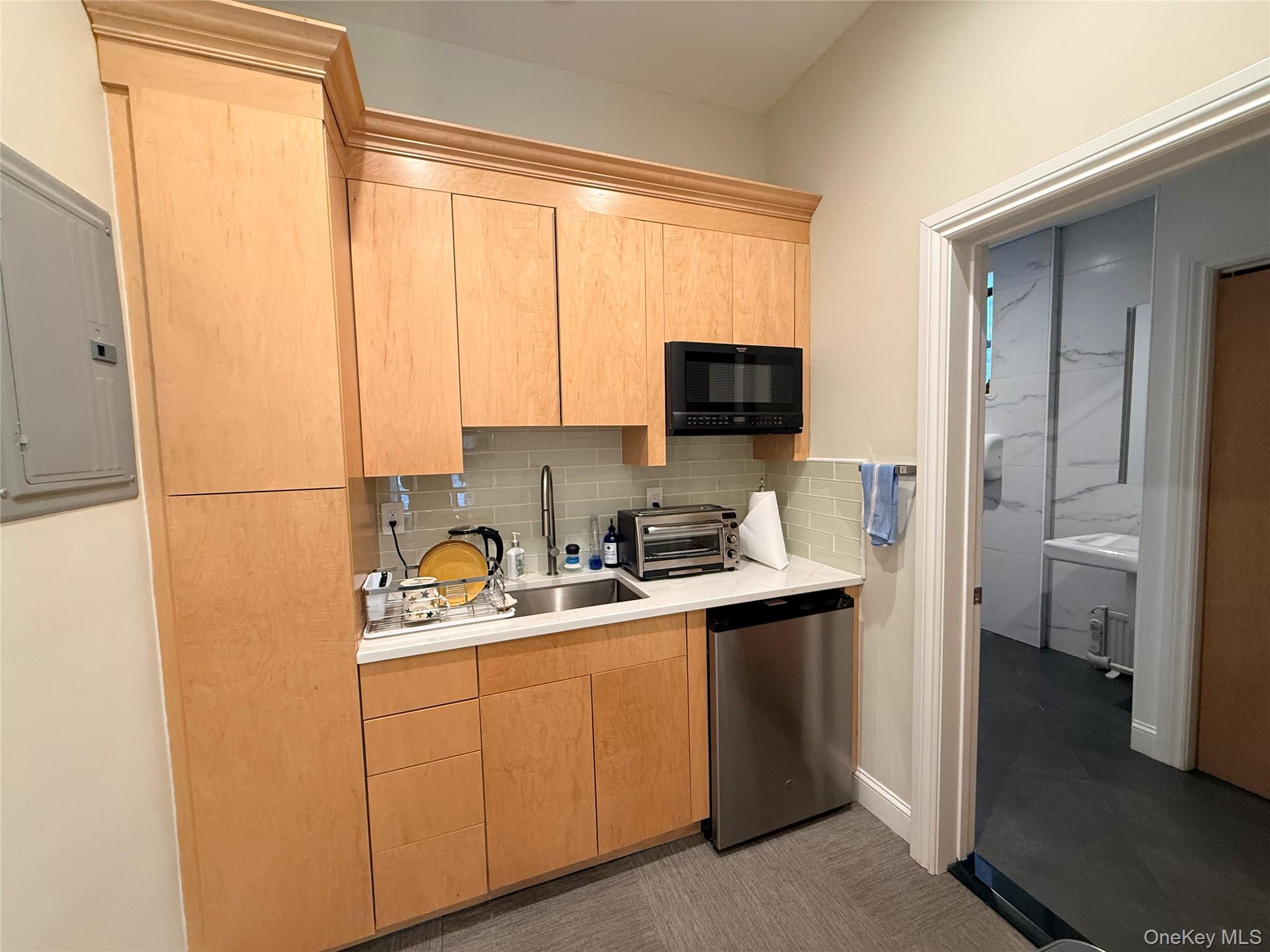 49 Cutter Mill Road Property Photo 6