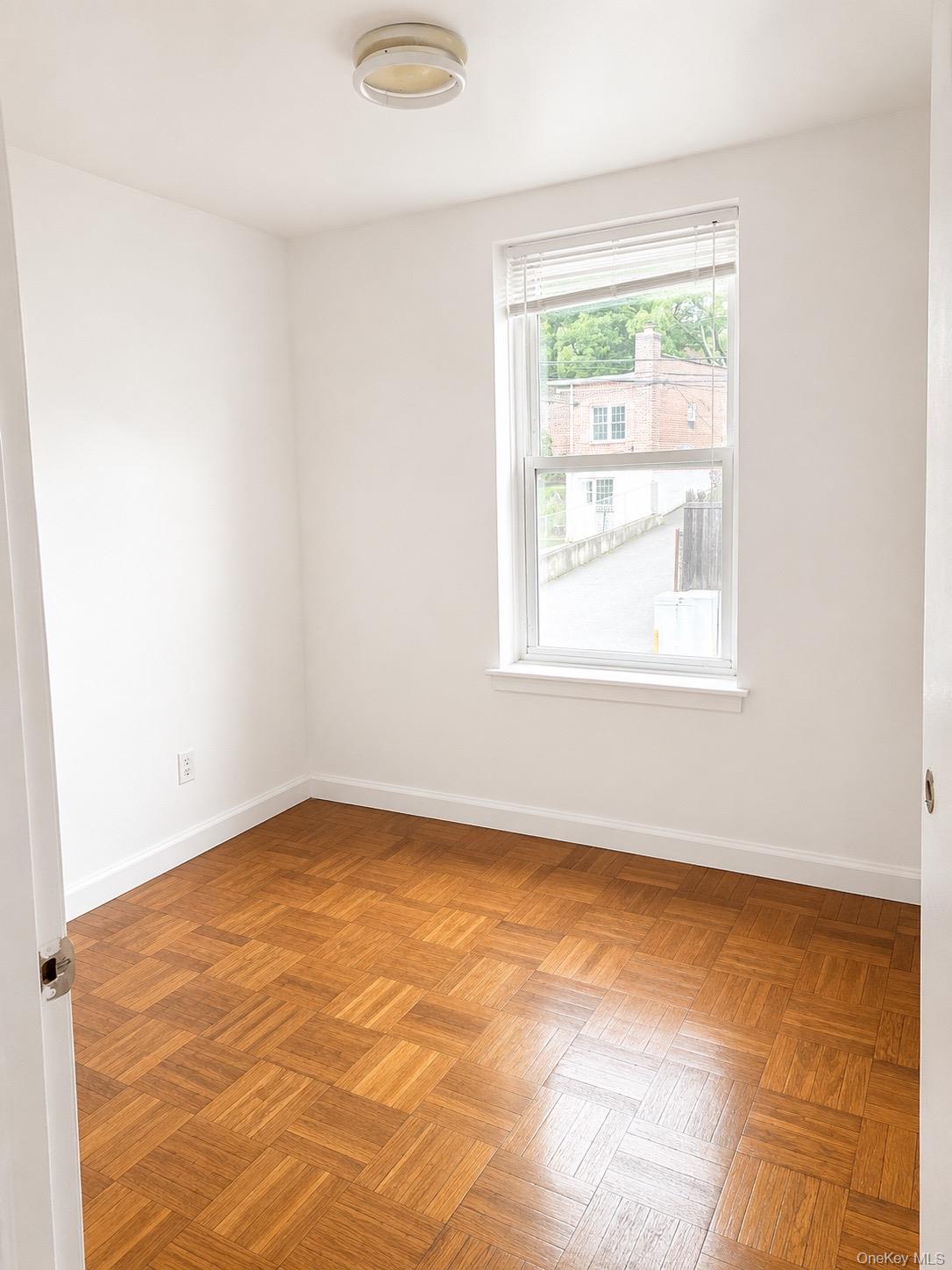 13405 Dahlia Avenue 11-1b Property Photo 9