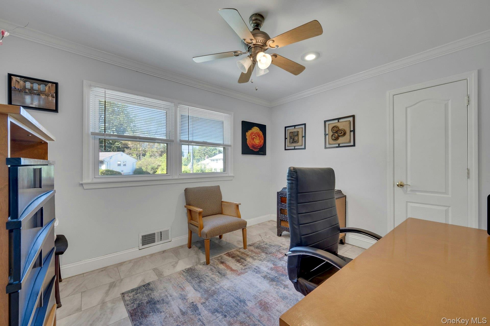 101 Windsor Oval Property Photo 16