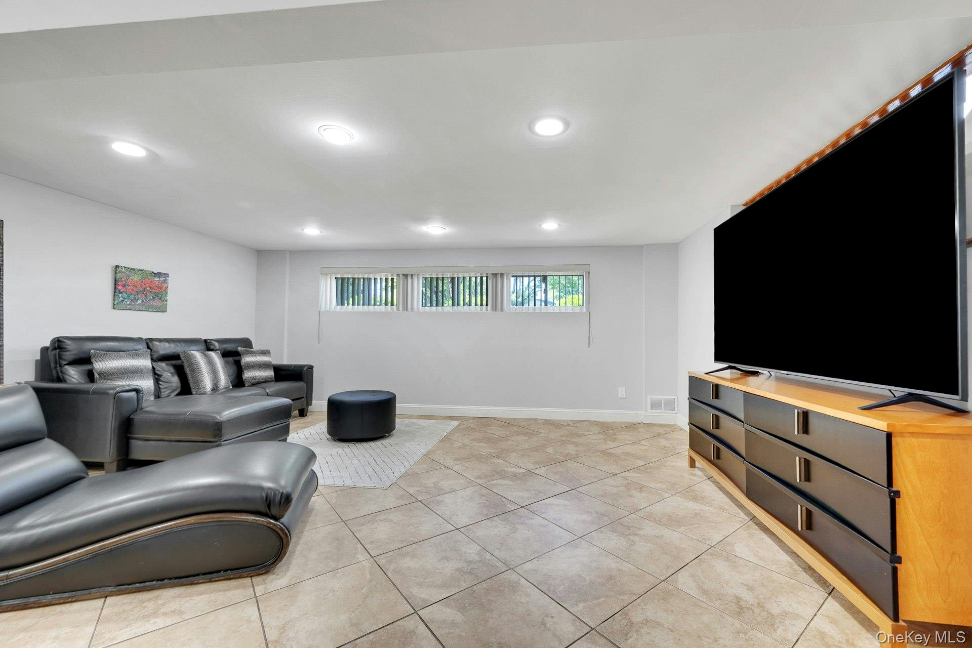 101 Windsor Oval Property Photo 19