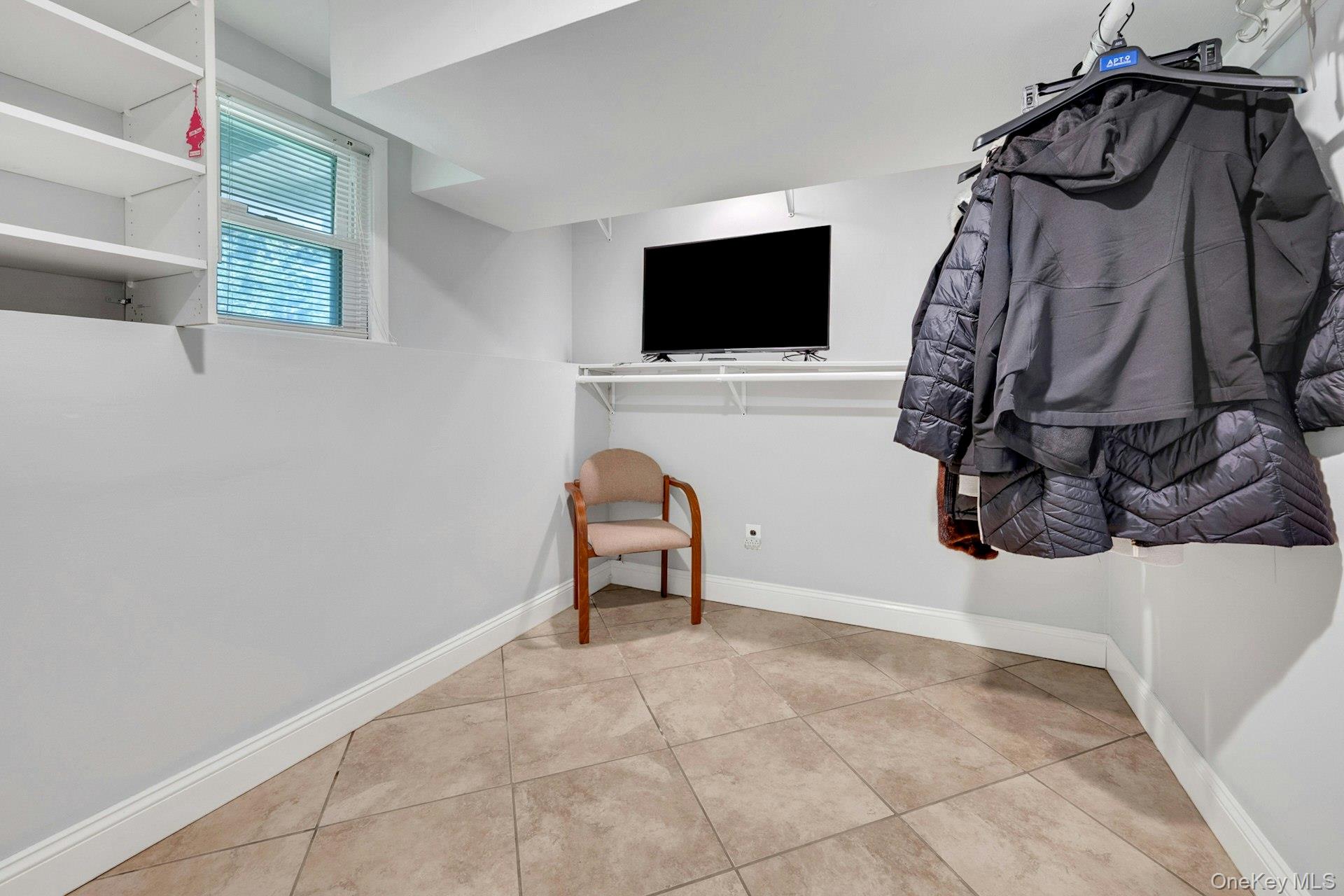 101 Windsor Oval Property Photo 22