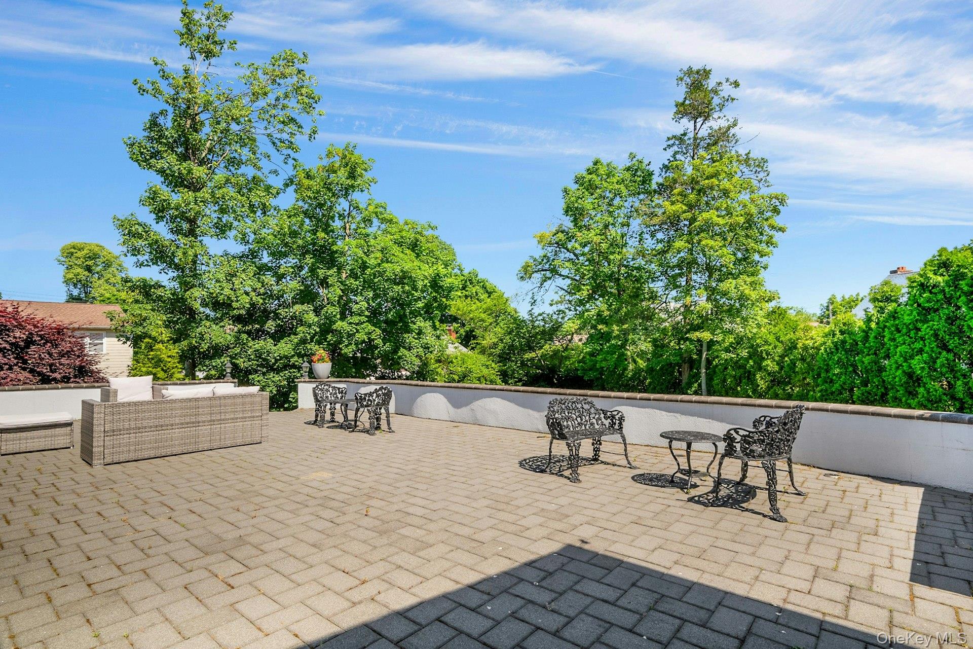 101 Windsor Oval Property Photo 30