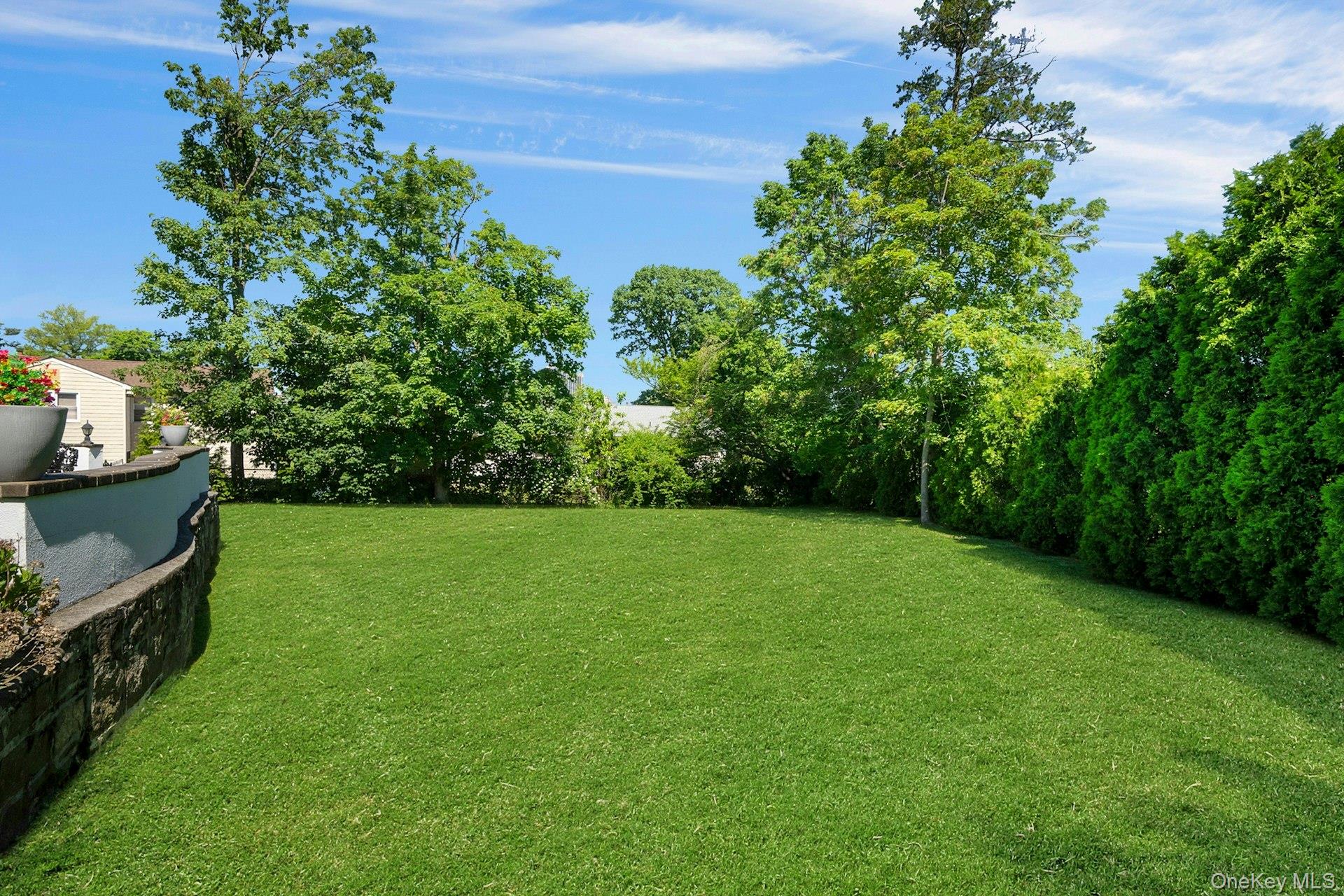 101 Windsor Oval Property Photo 31