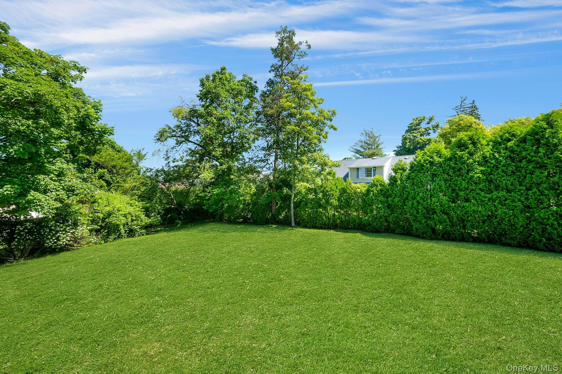 101 Windsor Oval Property Photo 32
