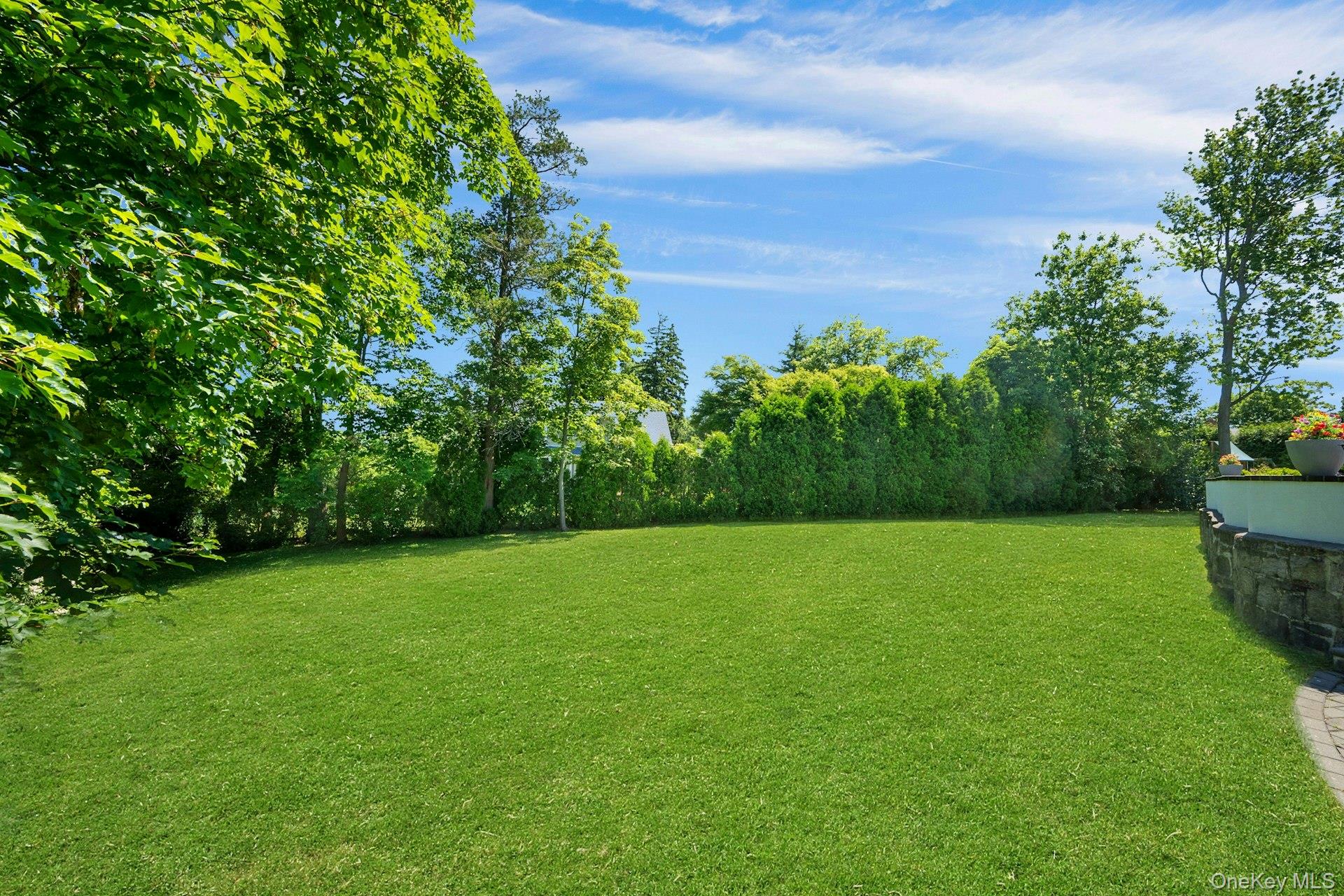 101 Windsor Oval Property Photo 36
