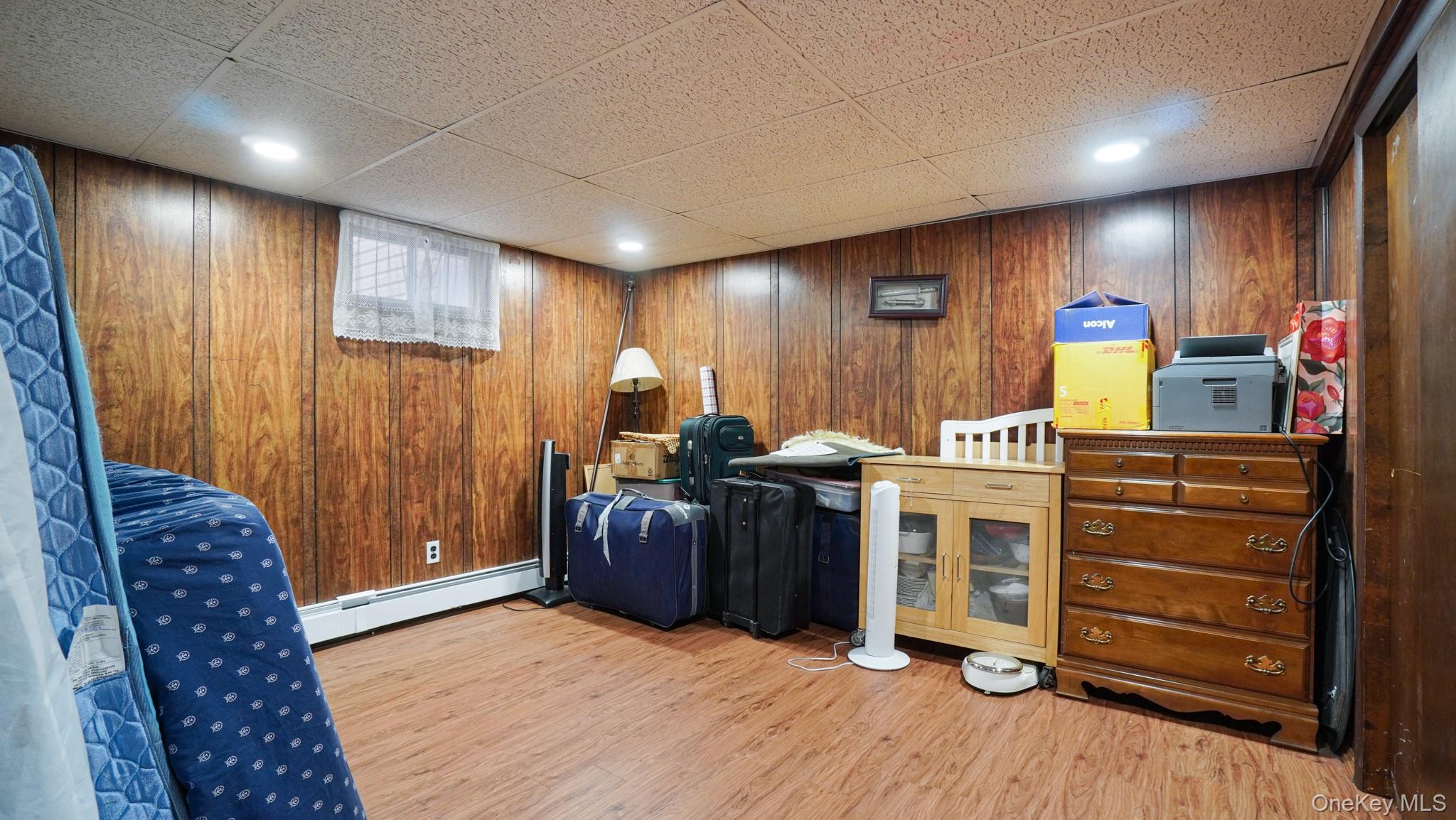 54 E Maujer Street Property Photo 18