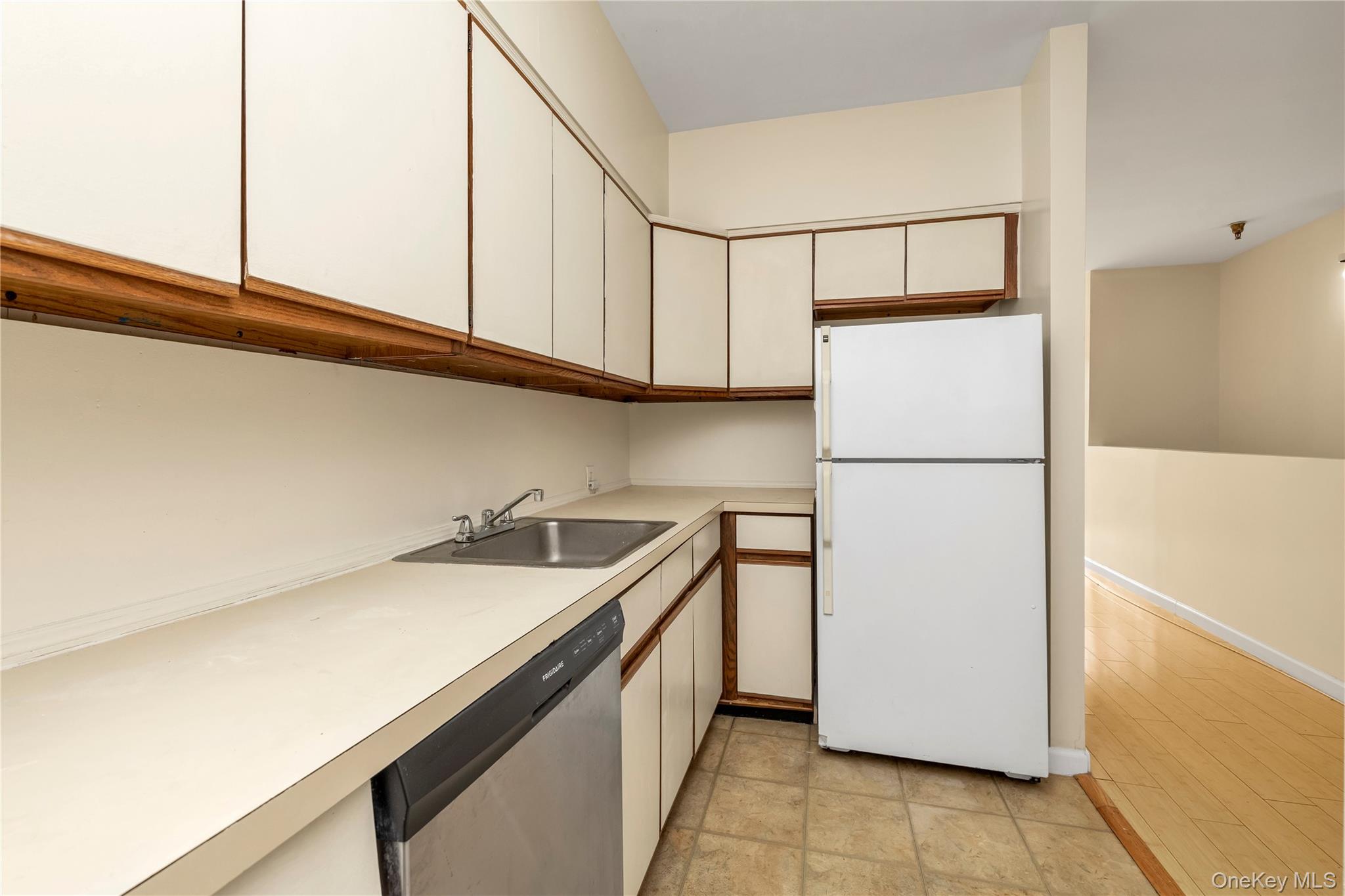 1011286 Property Photo 6