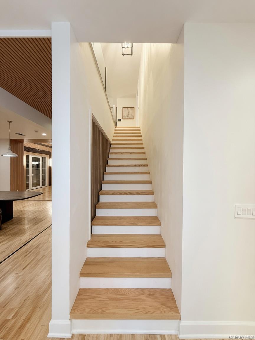 28 Rolling Hill Road Property Photo 14