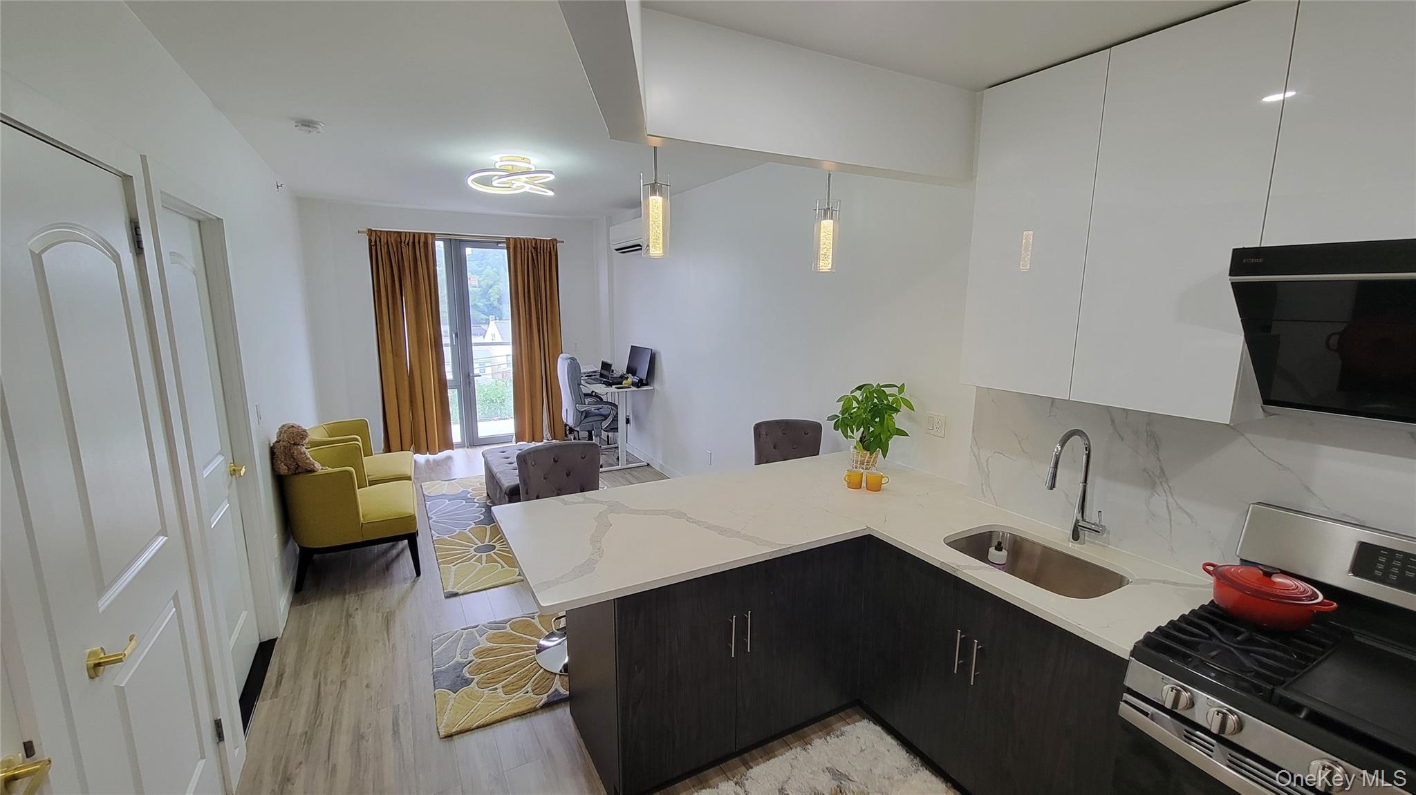 70-65 Queens Boulevard 9i Property Photo 8