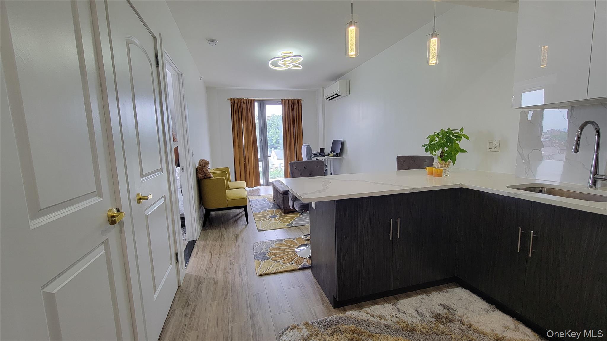 70-65 Queens Boulevard 9i Property Photo 9