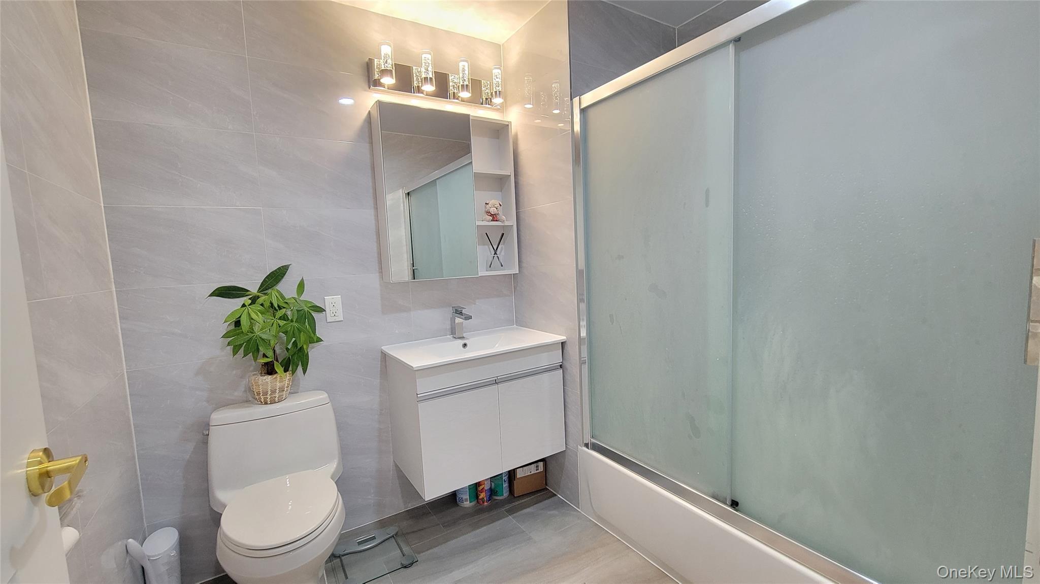 70-65 Queens Boulevard 9i Property Photo 16
