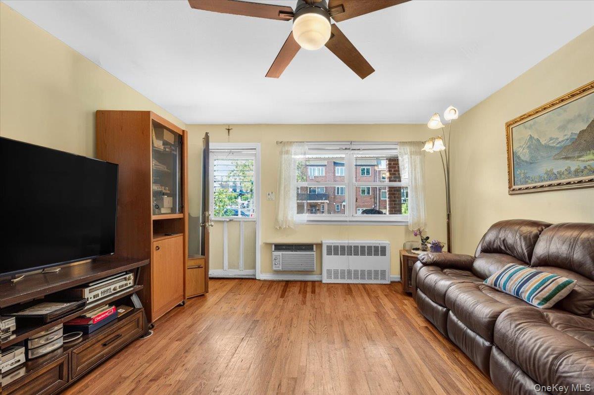 72-41 52 Avenue Property Photo 7