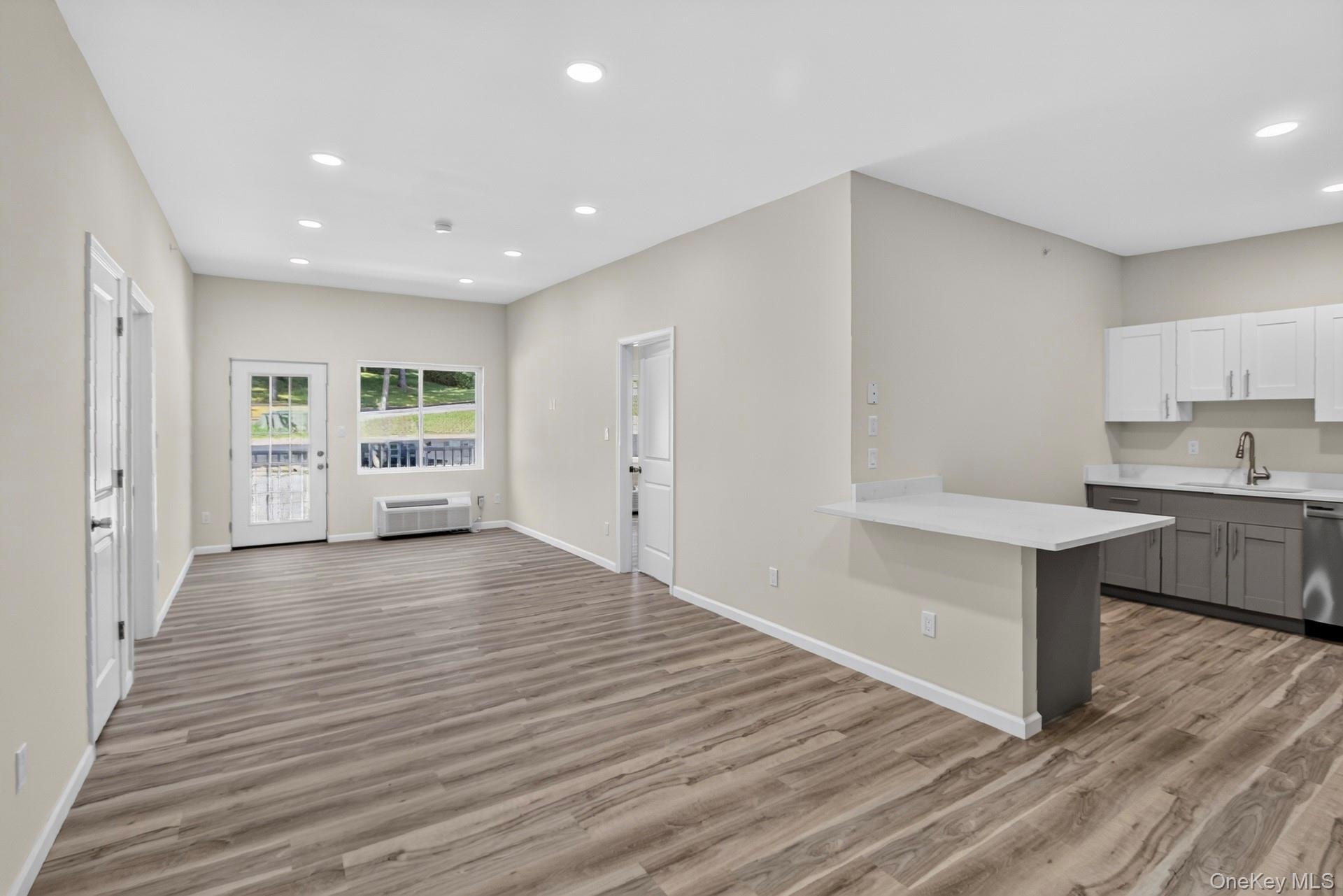 16 Dowd Street 305 Property Photo 13
