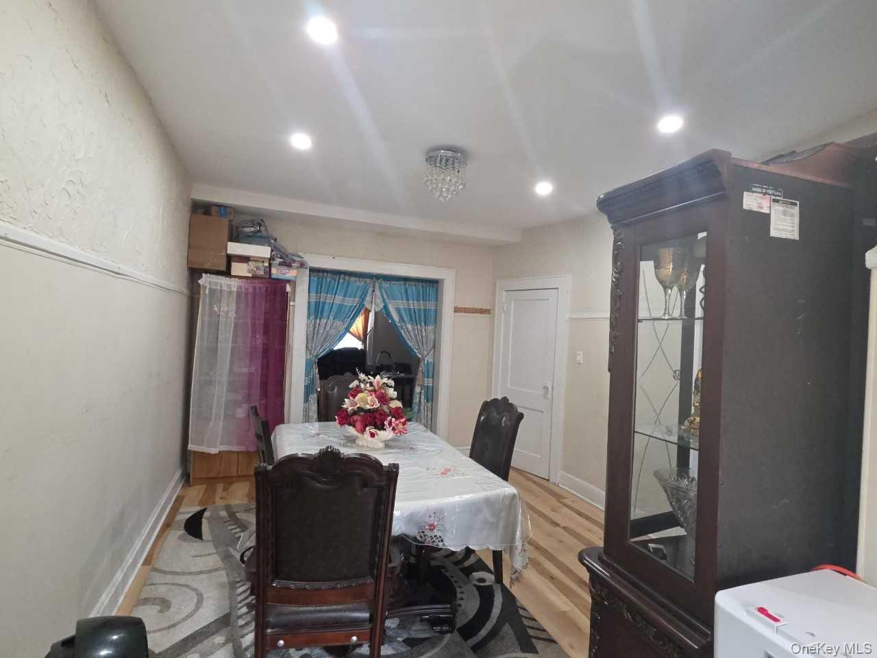 9744 108th Street Property Photo 4
