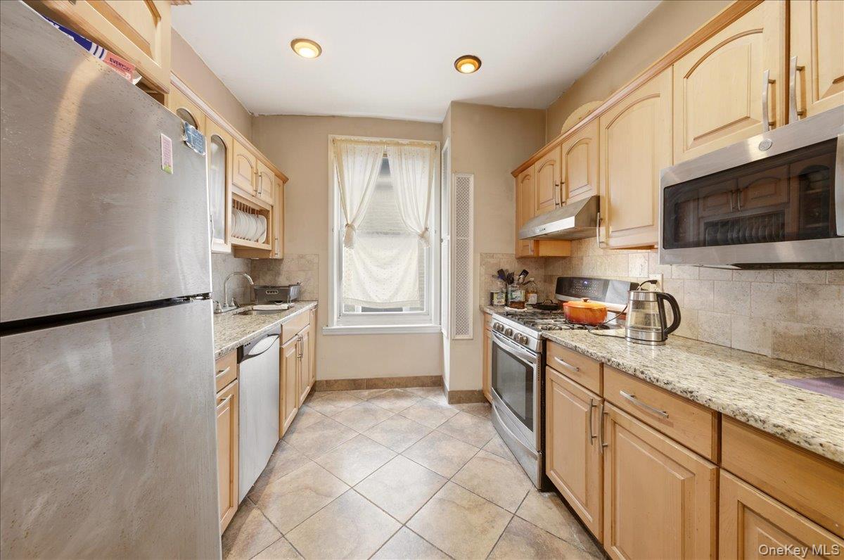 1825 S Andrews Avenue Property Photo 25