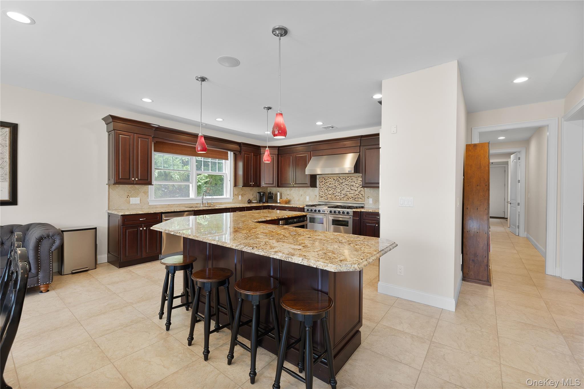 65 W Bayberry Road Property Photo 17