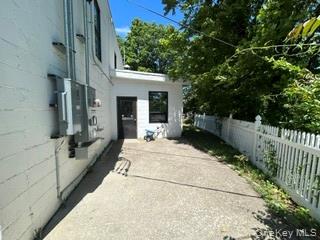 581 N State Road 6 Property Photo 5