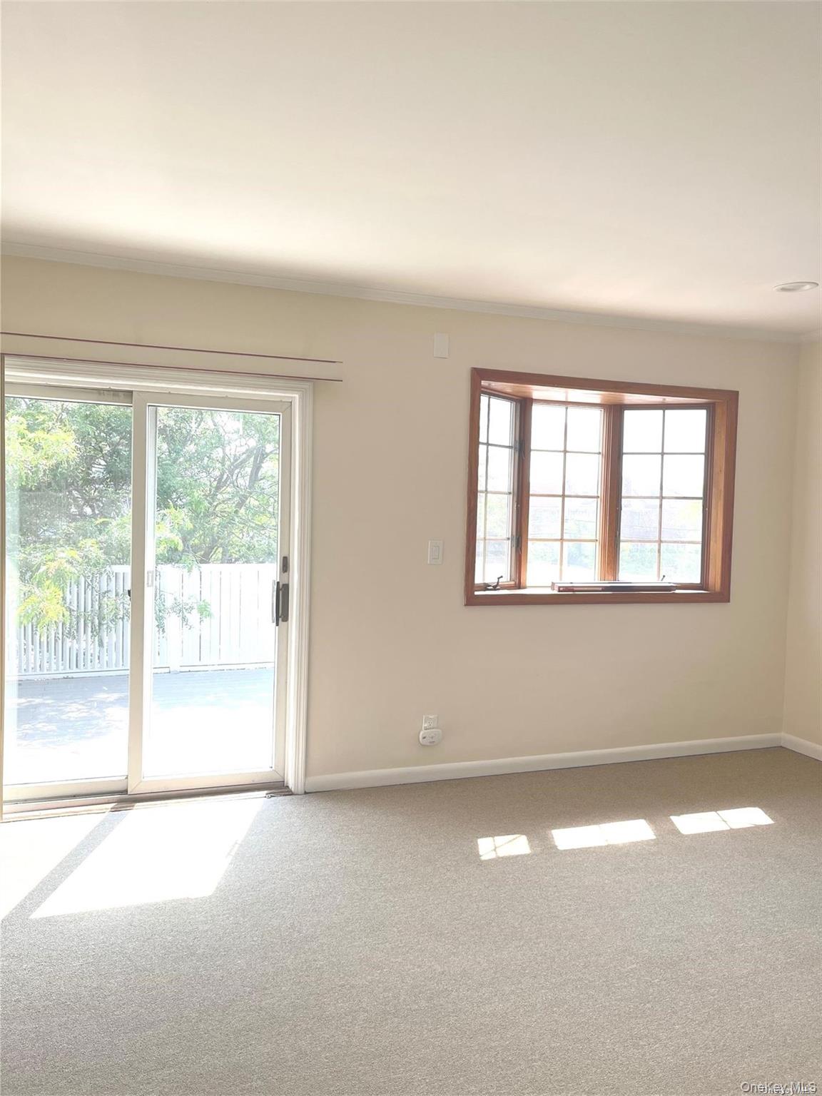 307 Magnolia Boulevard Upper Property Photo 2