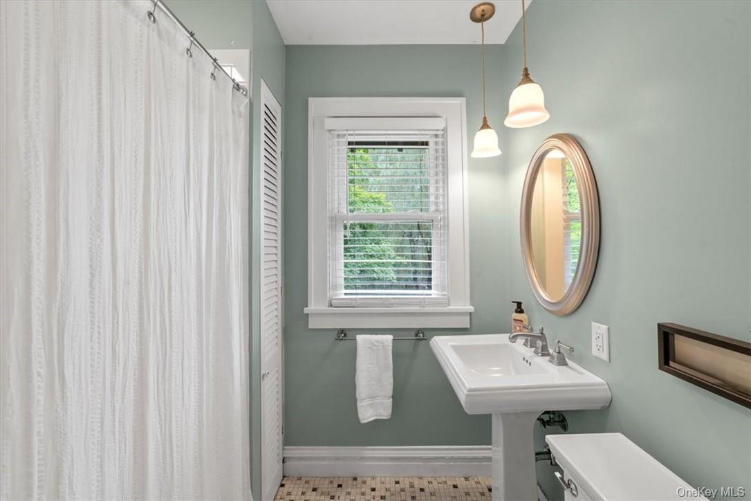 28 Inningwood Road Property Photo 21