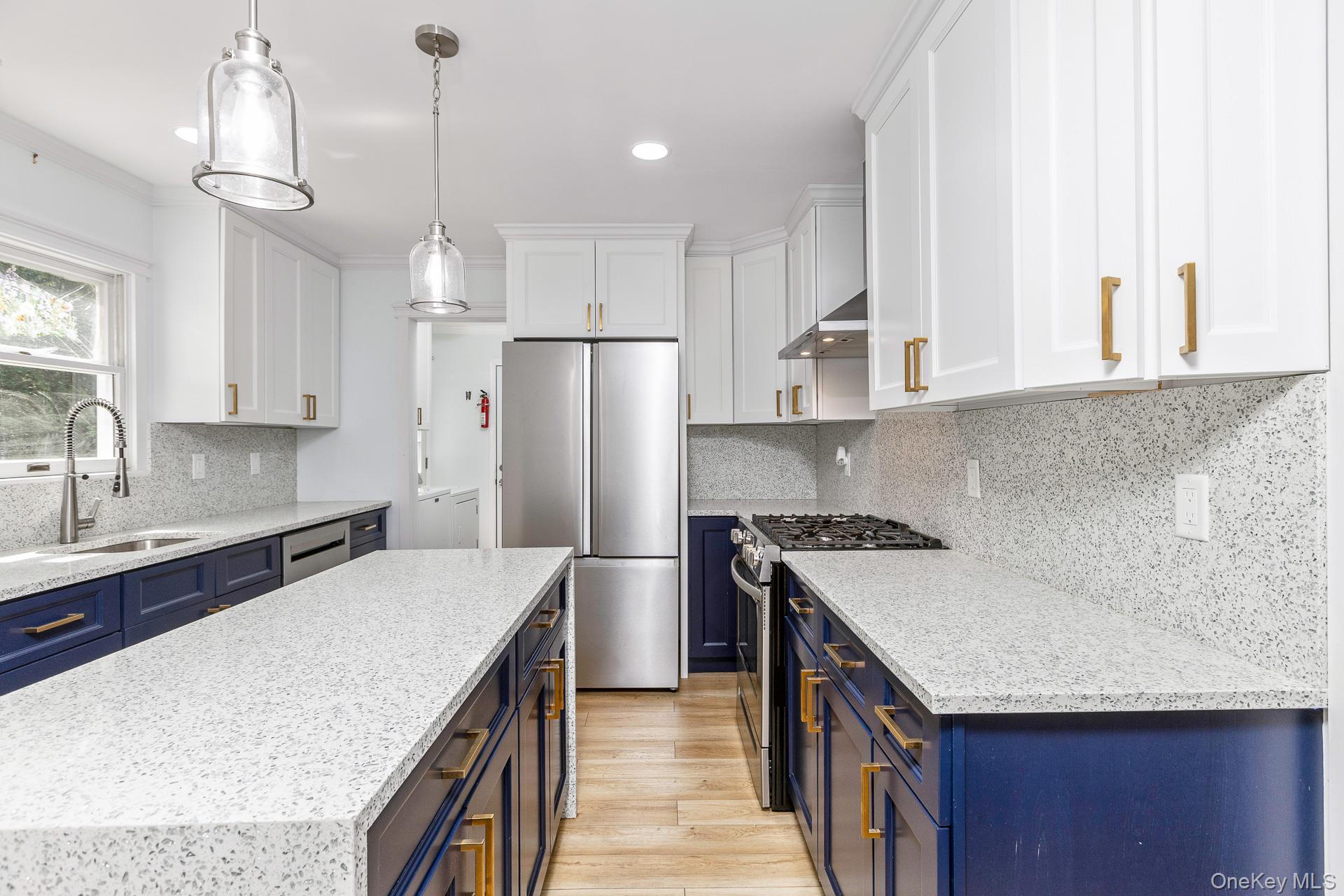 8 Long Meadow Place Property Photo 15