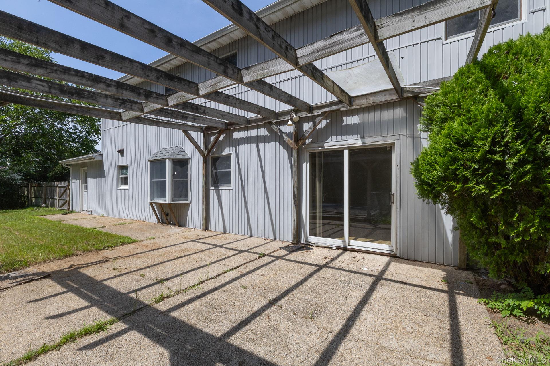 8 Long Meadow Place Property Photo 29