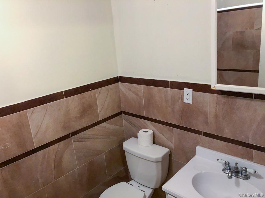 122 Combs Avenue 2 Property Photo 8