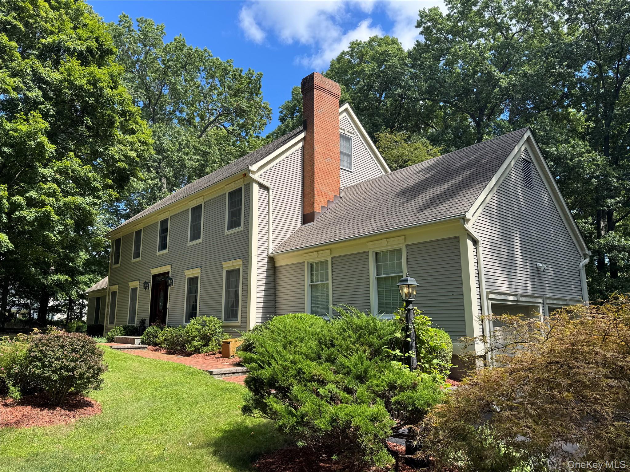 107 Moffat Road Property Photo 1