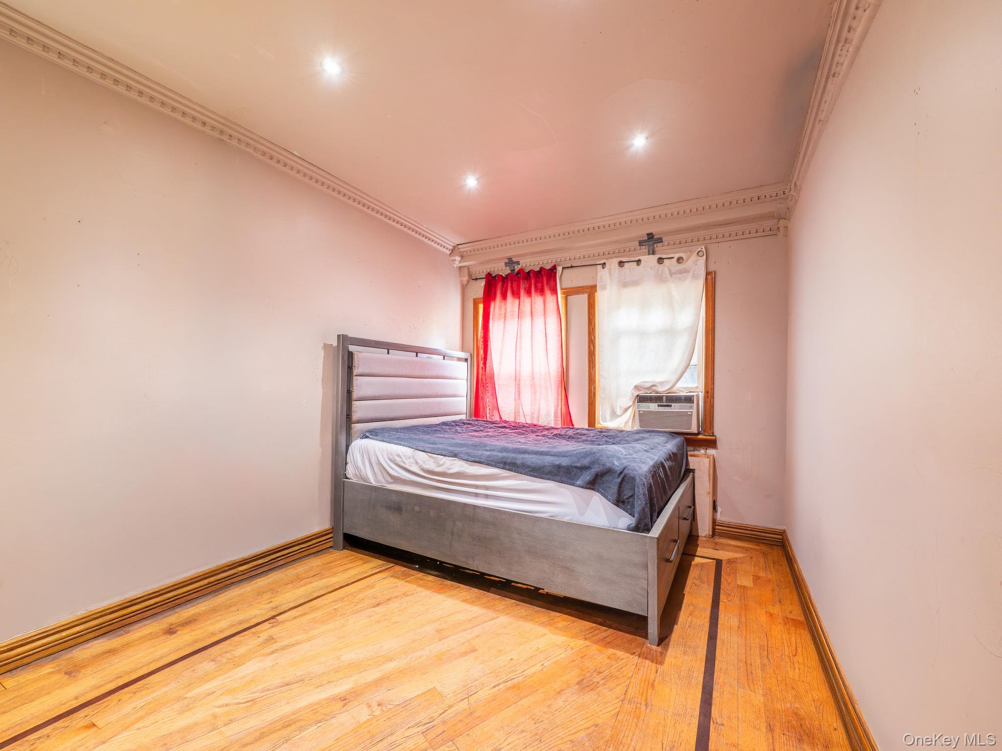 11614 Bessemer Street Property Photo 8