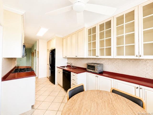 27110 Grand Central Parkway 7v Property Photo 16