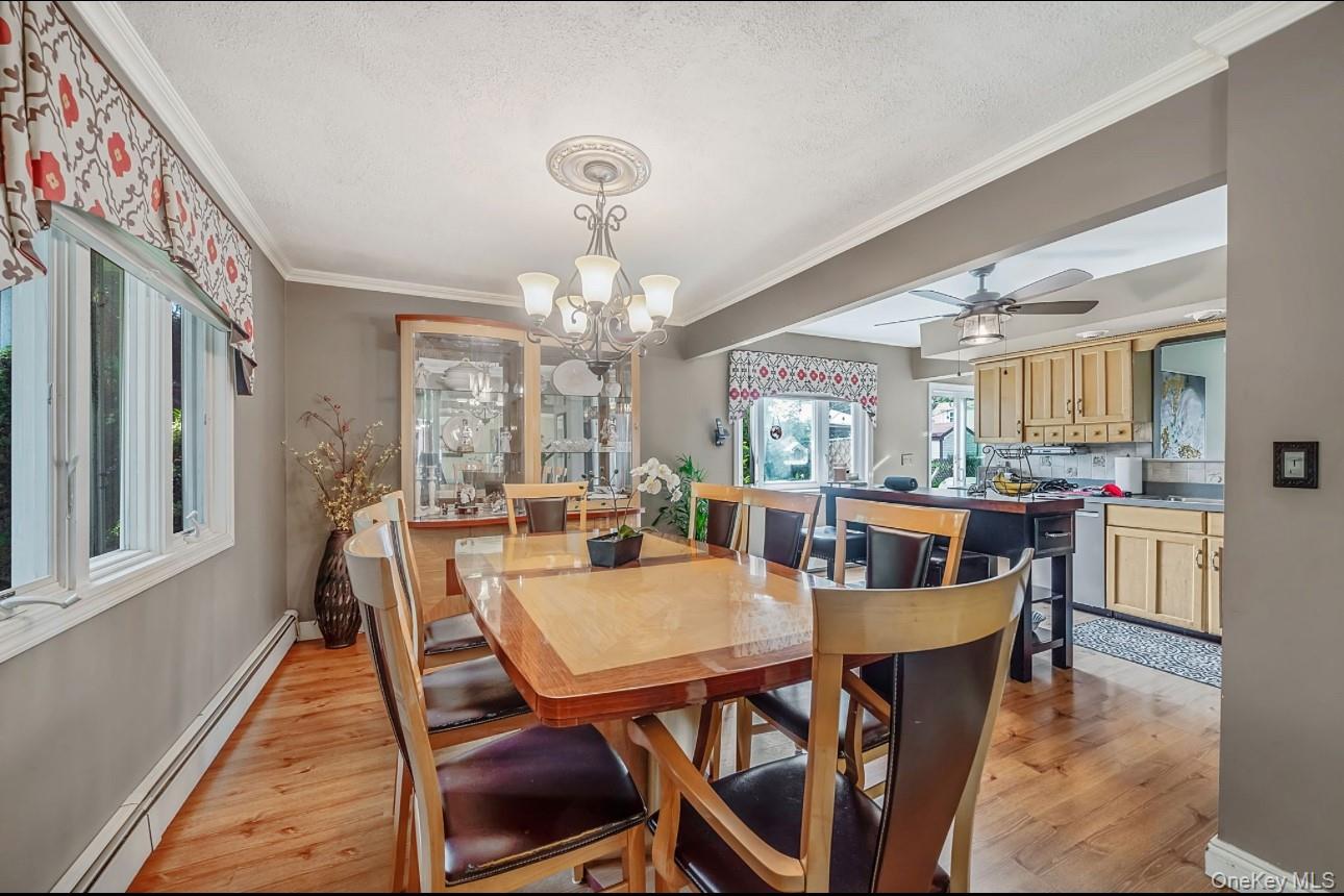 7 Resiak Court Property Photo 5