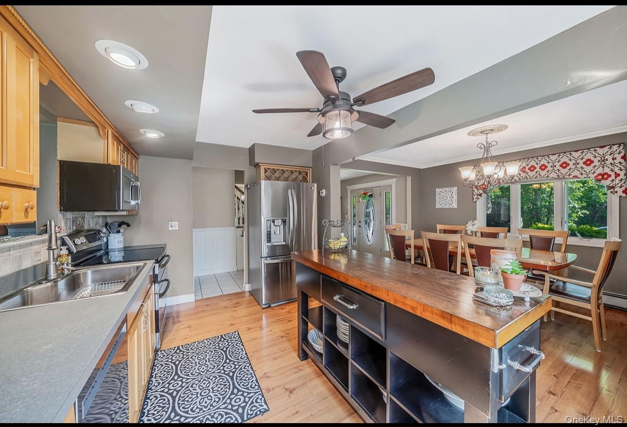 7 Resiak Court Property Photo 8