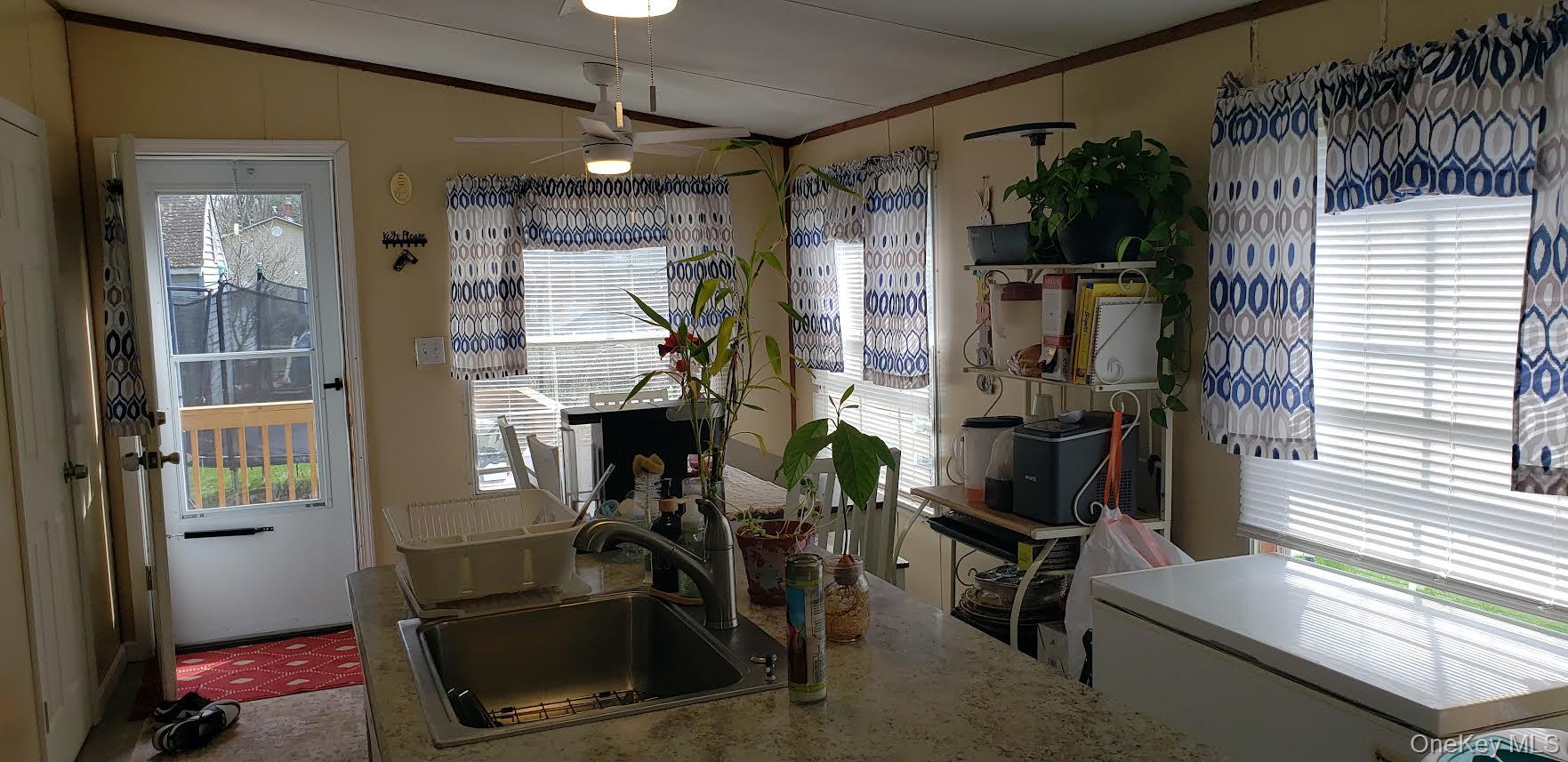 168 Harris Road Property Photo 6