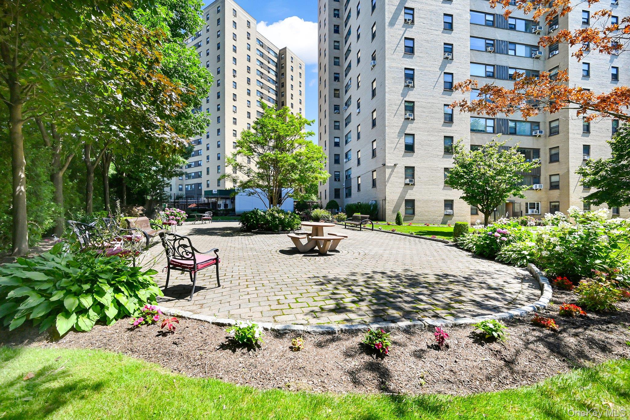 3 Fordham Hill Oval 1g Property Photo 14
