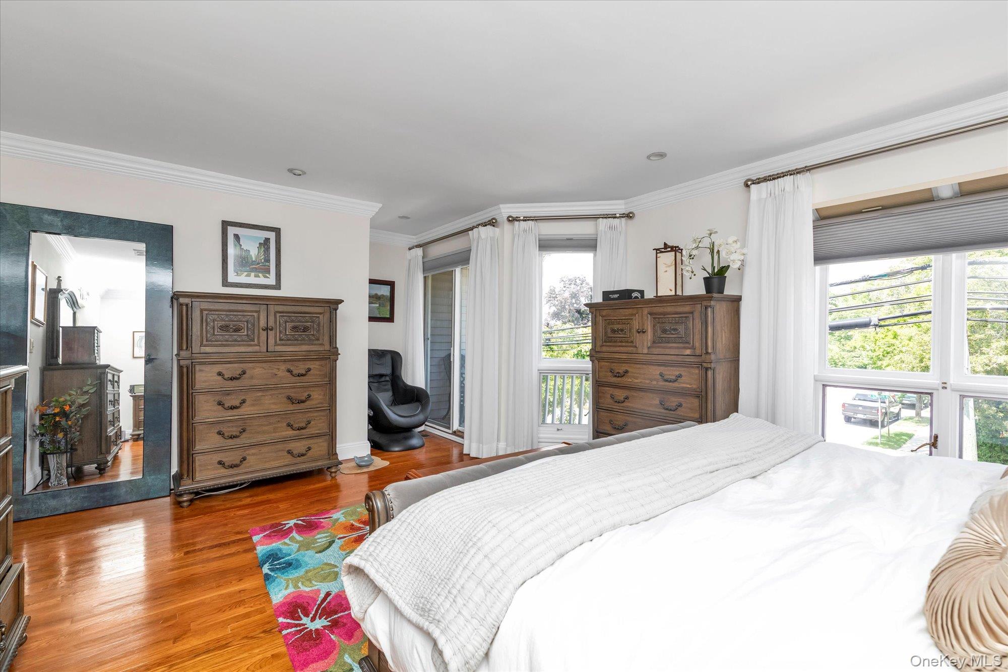 150 I U Willets Road Property Photo 16