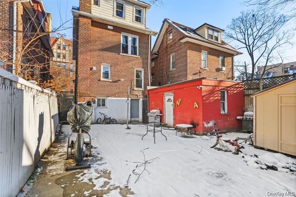 1955 Andrews Avenue Property Photo 29