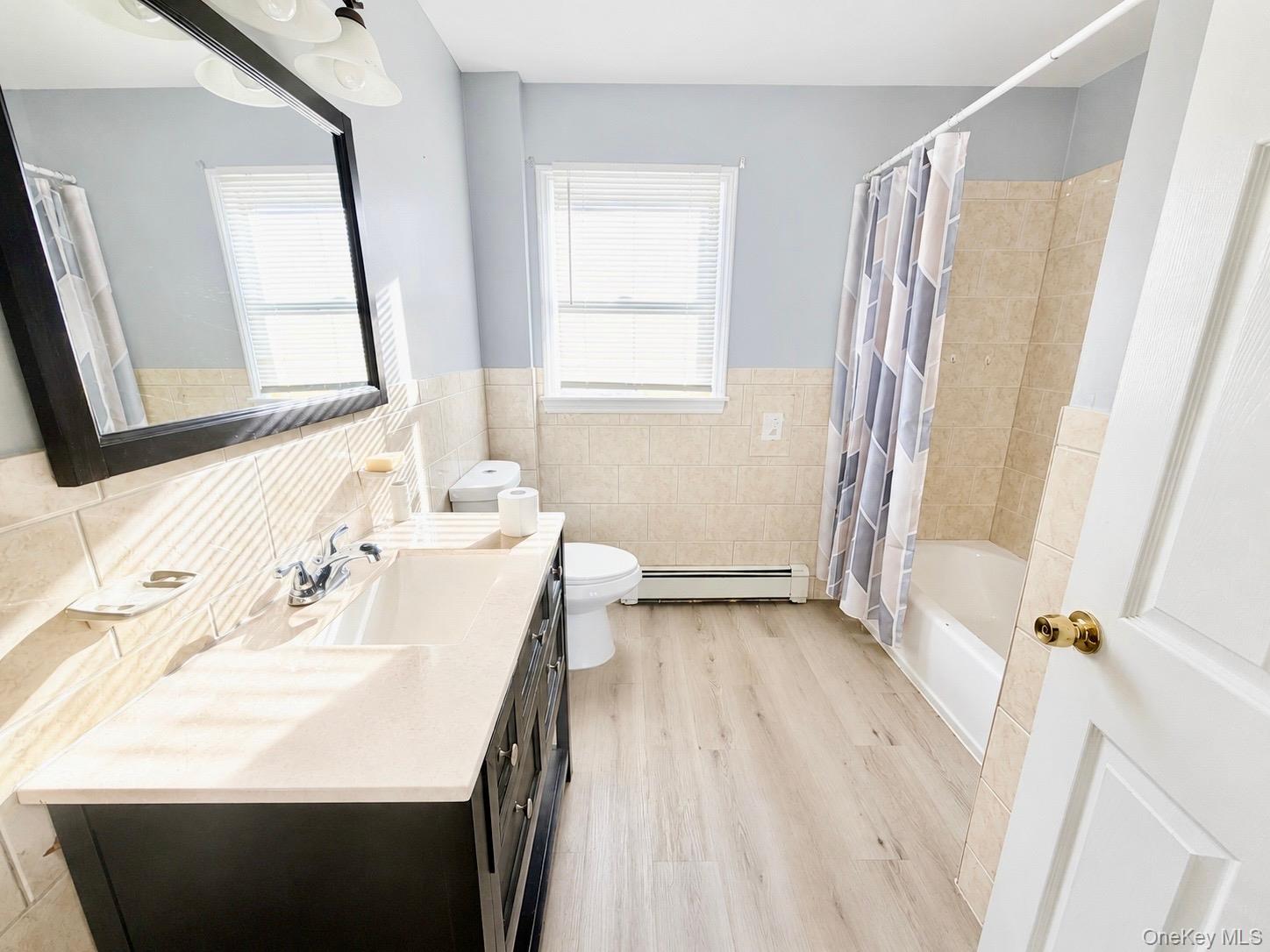 1011432 Property Photo 3