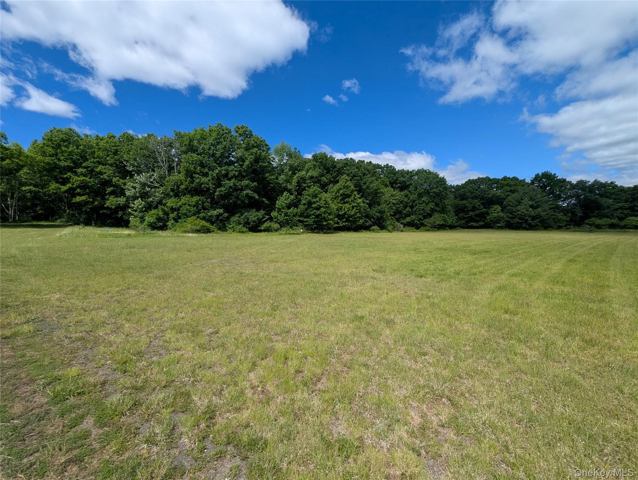 Hide Away Lane Property Photo 9