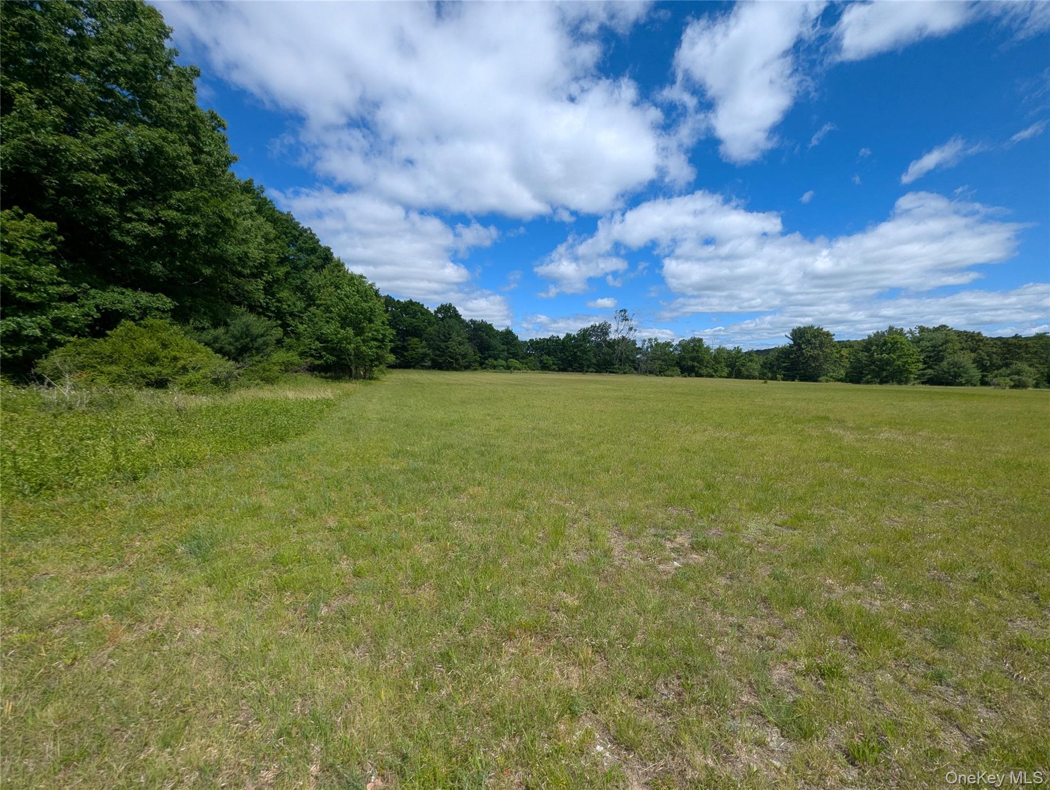 Hide Away Lane Property Photo 10