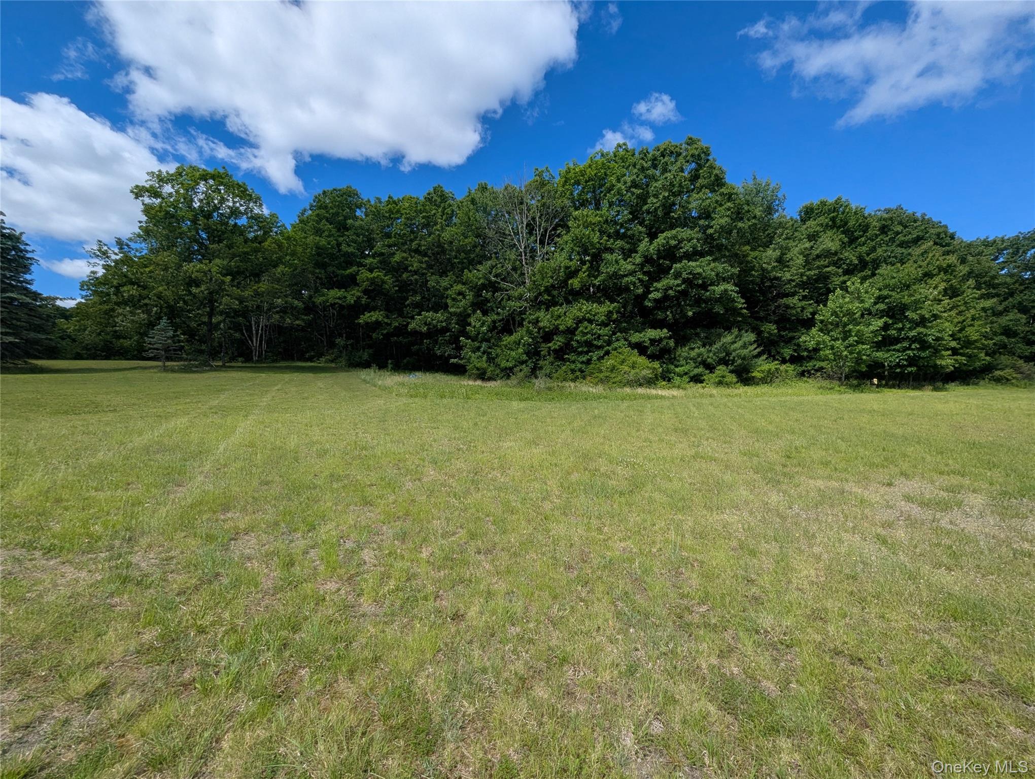 Hide Away Lane Property Photo 11