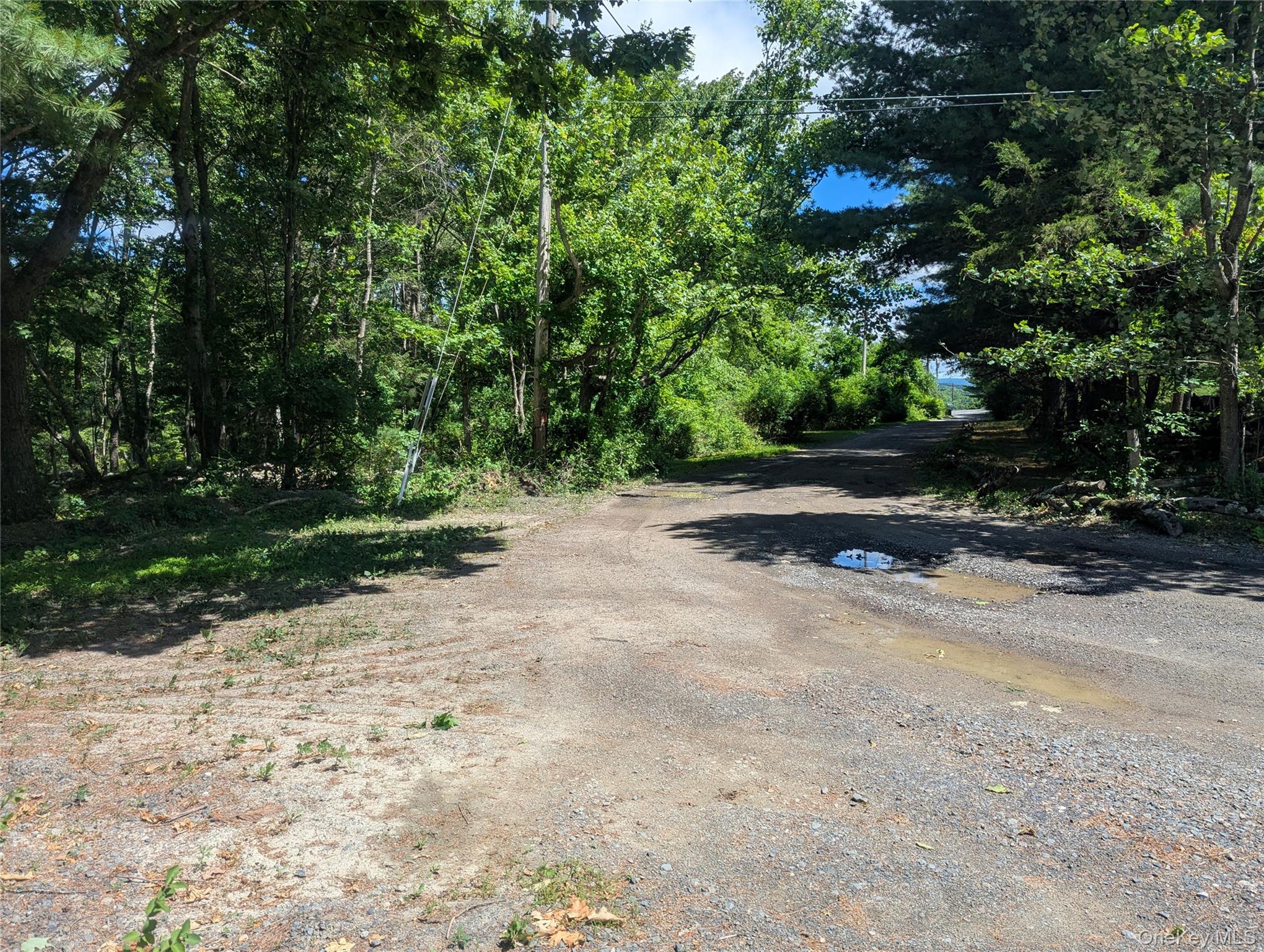 Hide Away Lane Property Photo 18