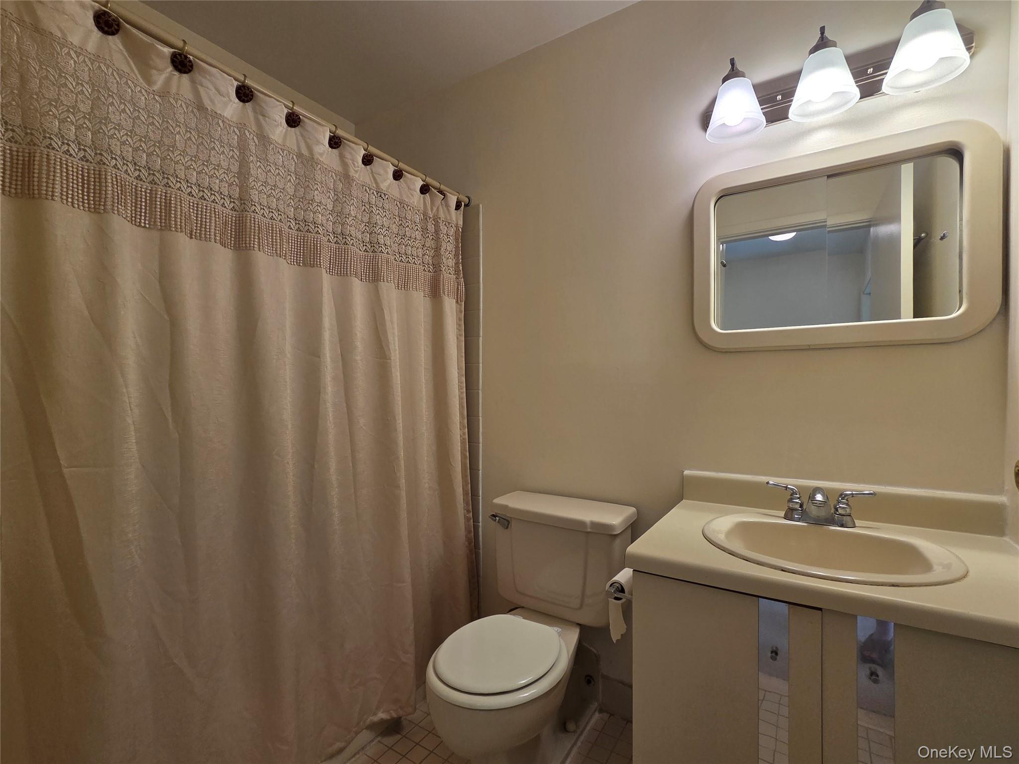 12-29 Diane Place 195 U Property Photo 20