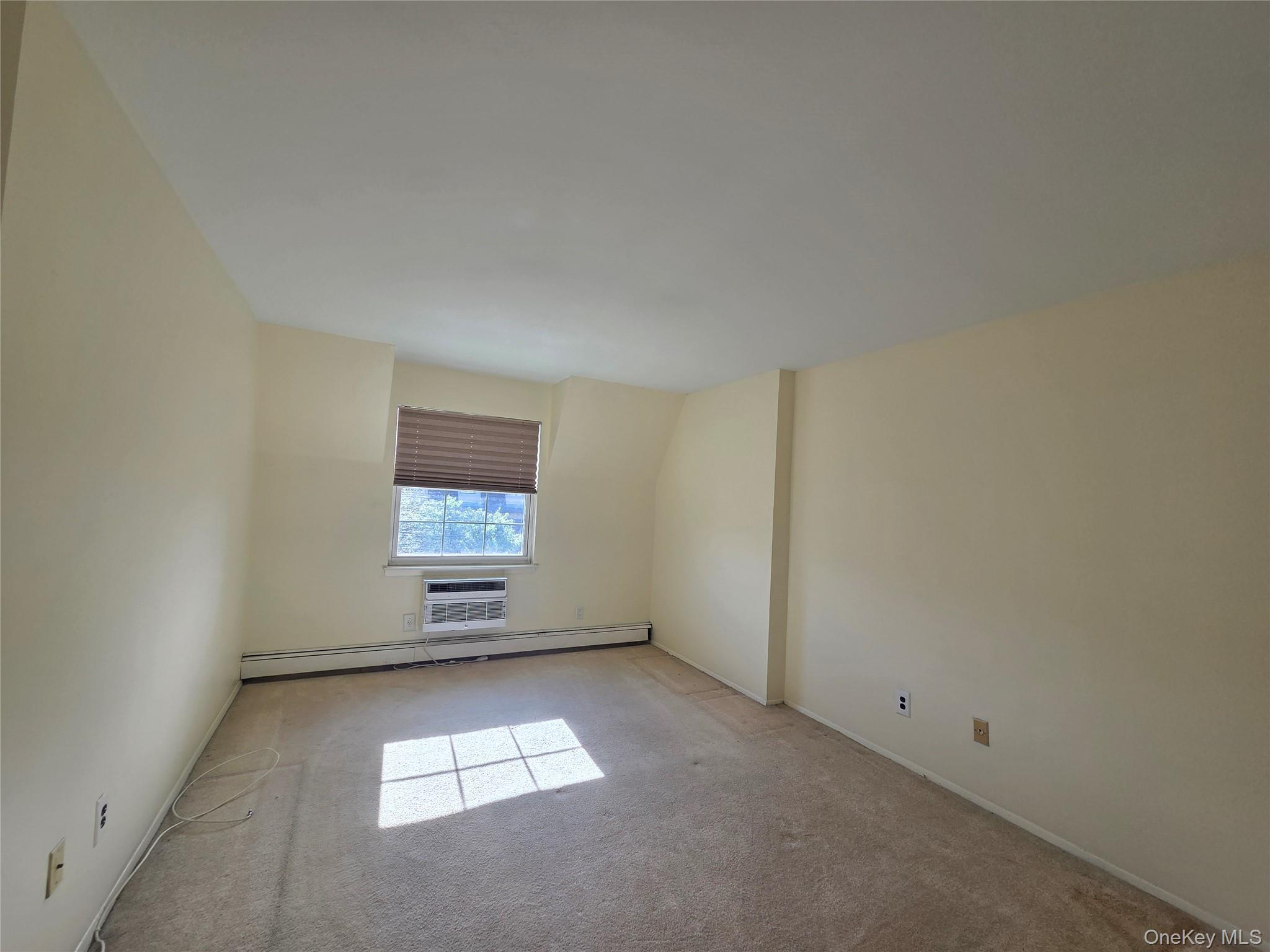12-29 Diane Place 195 U Property Photo 23