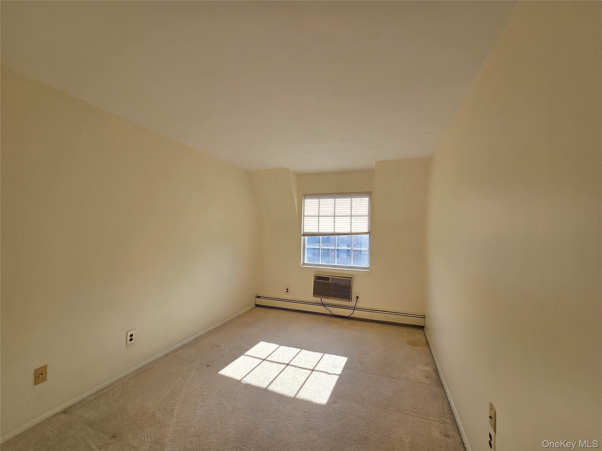 12-29 Diane Place 195 U Property Photo 24