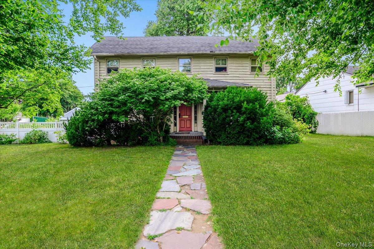 49 Hempstead Avenue Property Photo 1