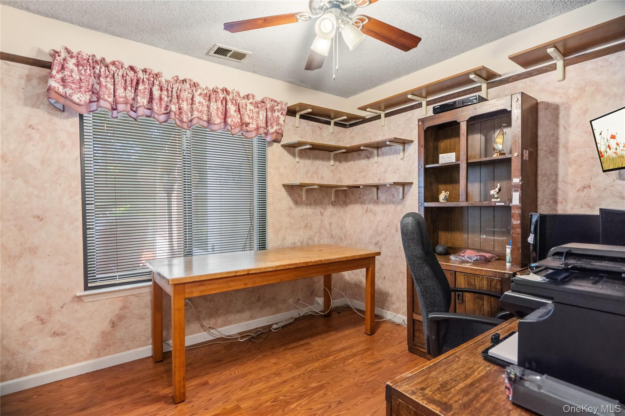 820 Greenbelt Parkway Property Photo 25