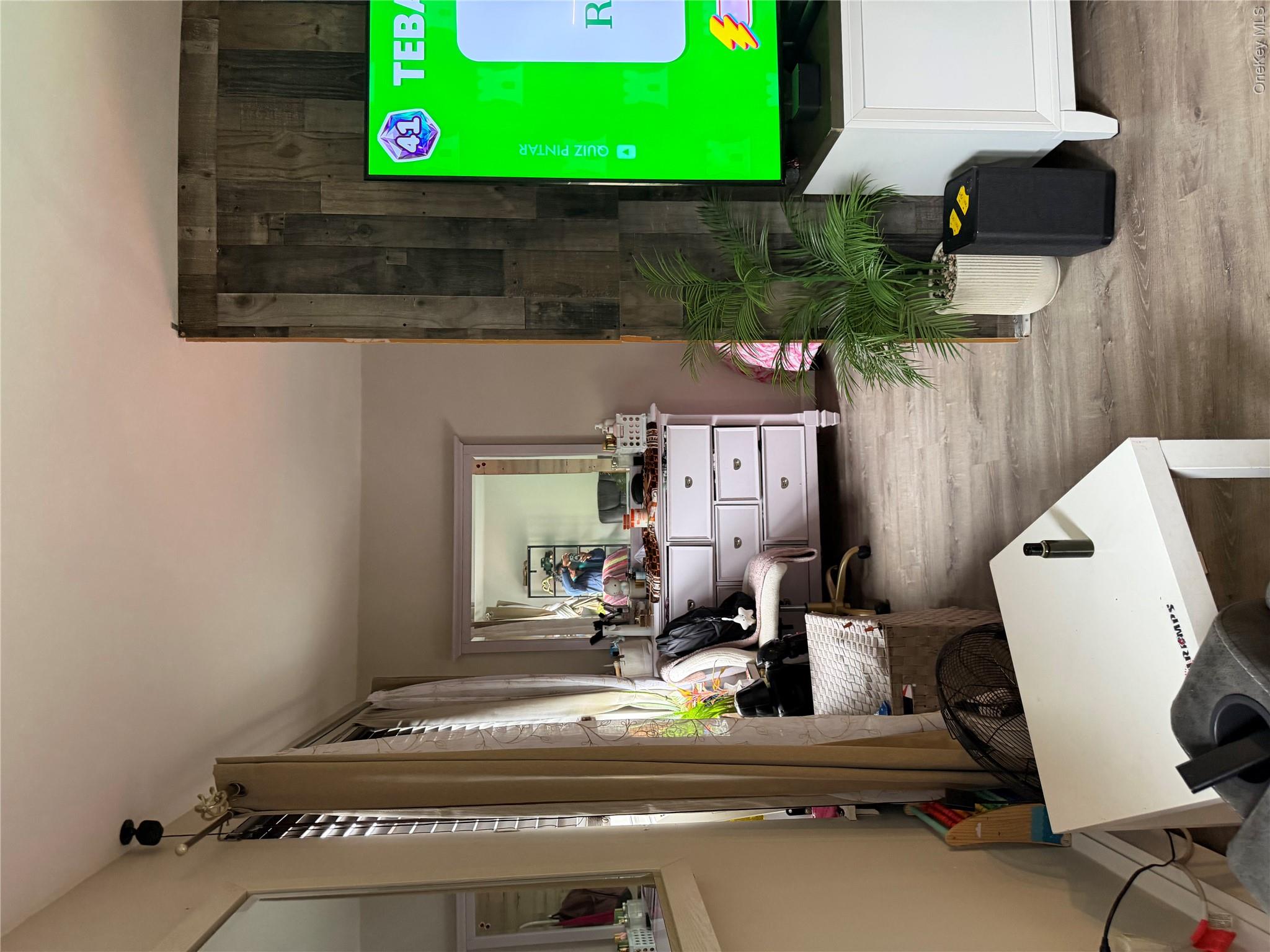 757 Elton Avenue Property Photo 28