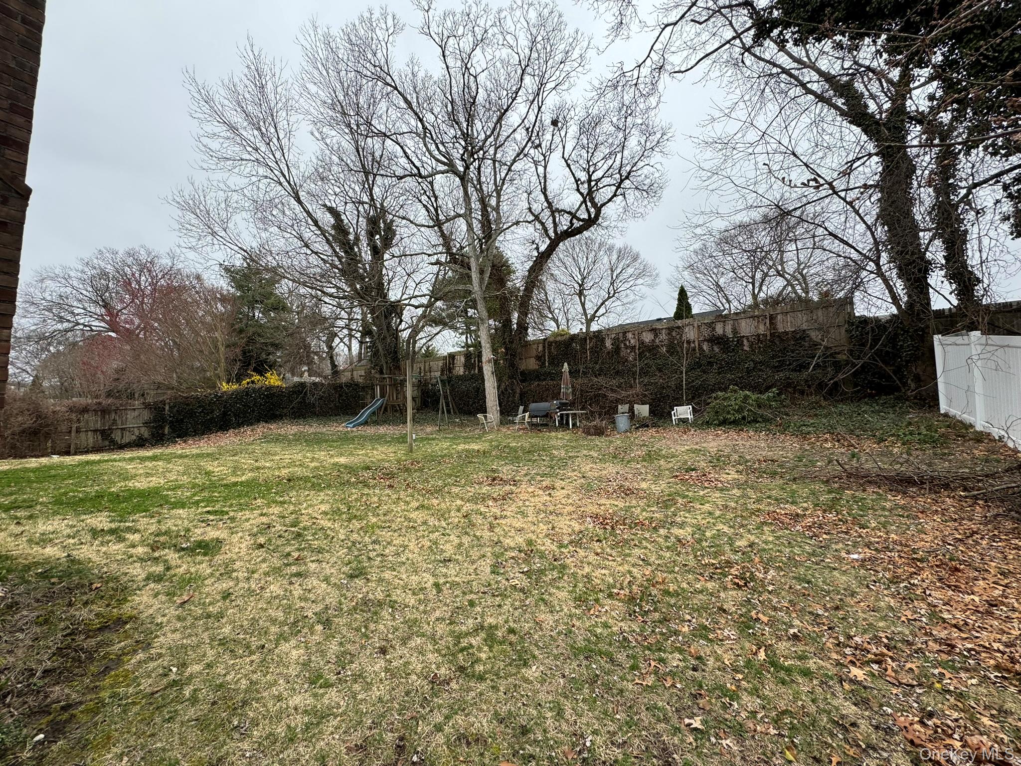 18 Willow Street Property Photo 2