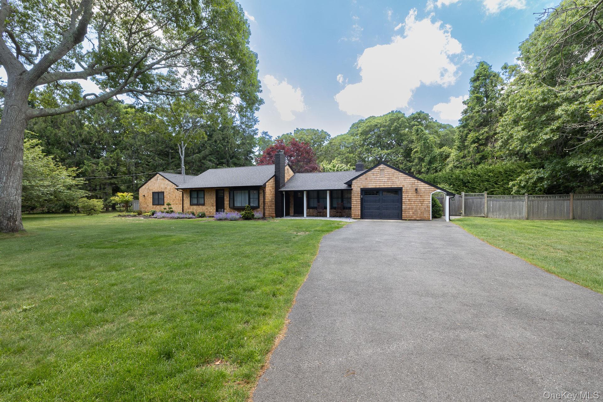 19 Groveland Avenue Property Photo 8