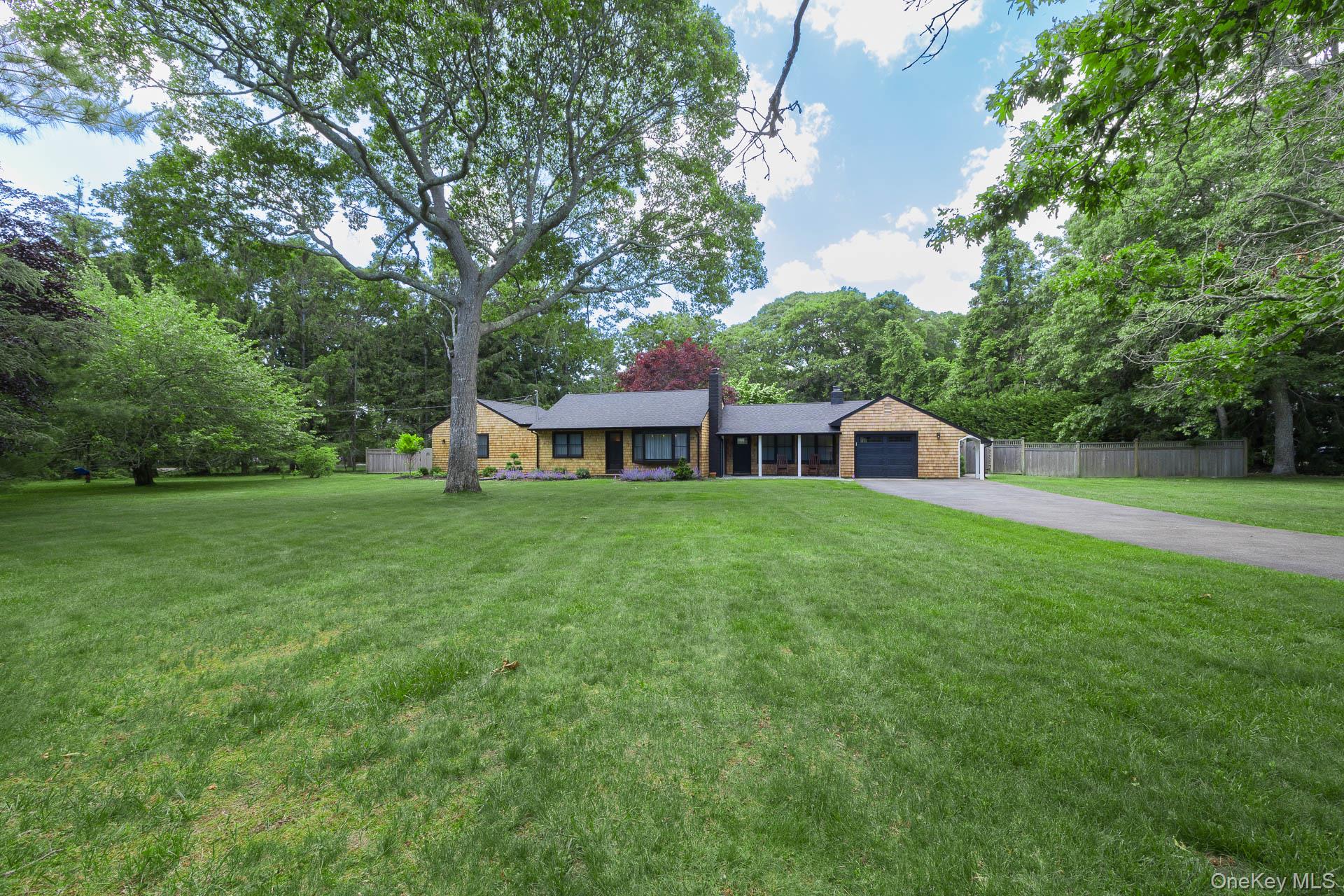 19 Groveland Avenue Property Photo 10