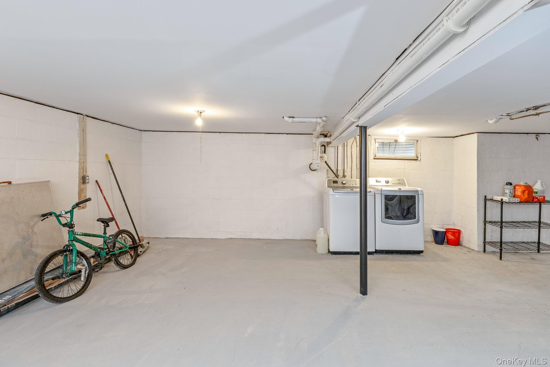 19 Groveland Avenue Property Photo 31